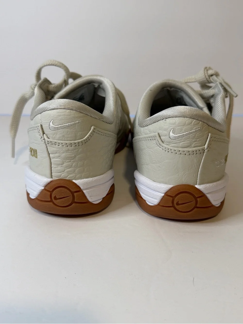 Nike Total 90 light bone/sail white gum bottoms size 6.5W / 5M